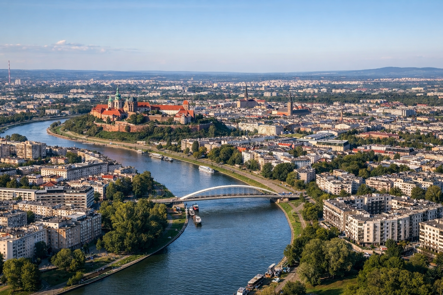 Panorama dzielnic Krakowa z lotu ptaka